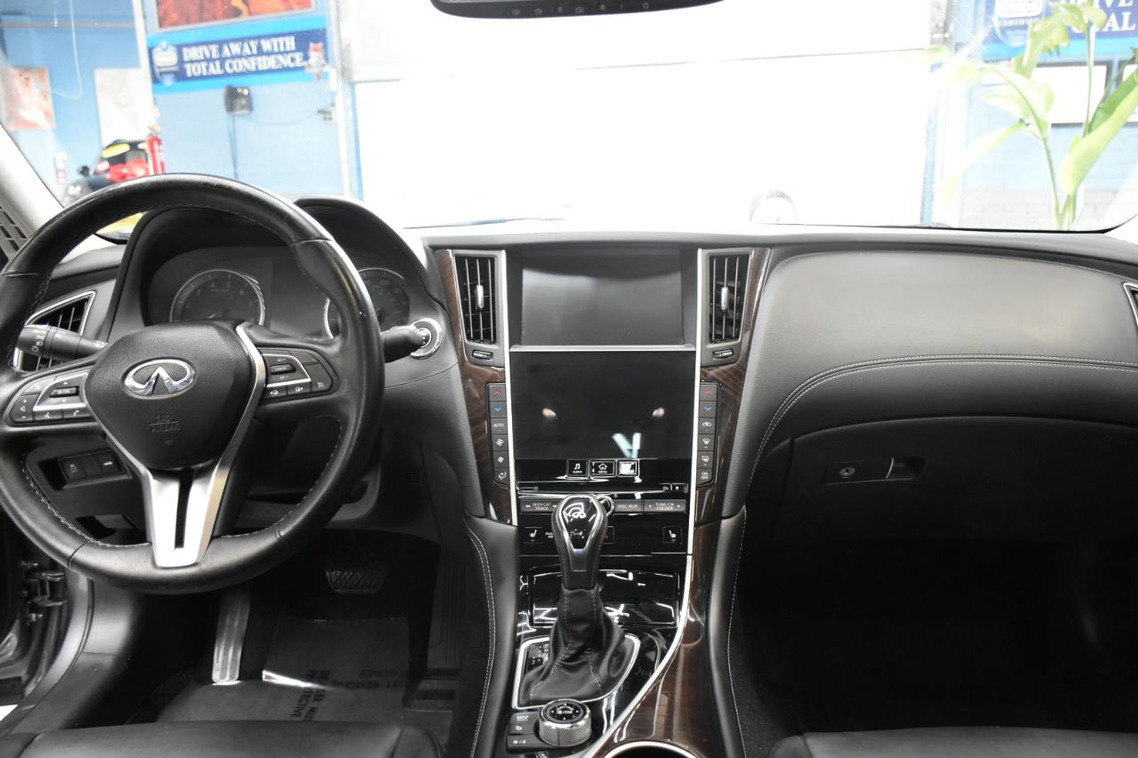 Infiniti Q50 3.0t LUXE AWD 2019