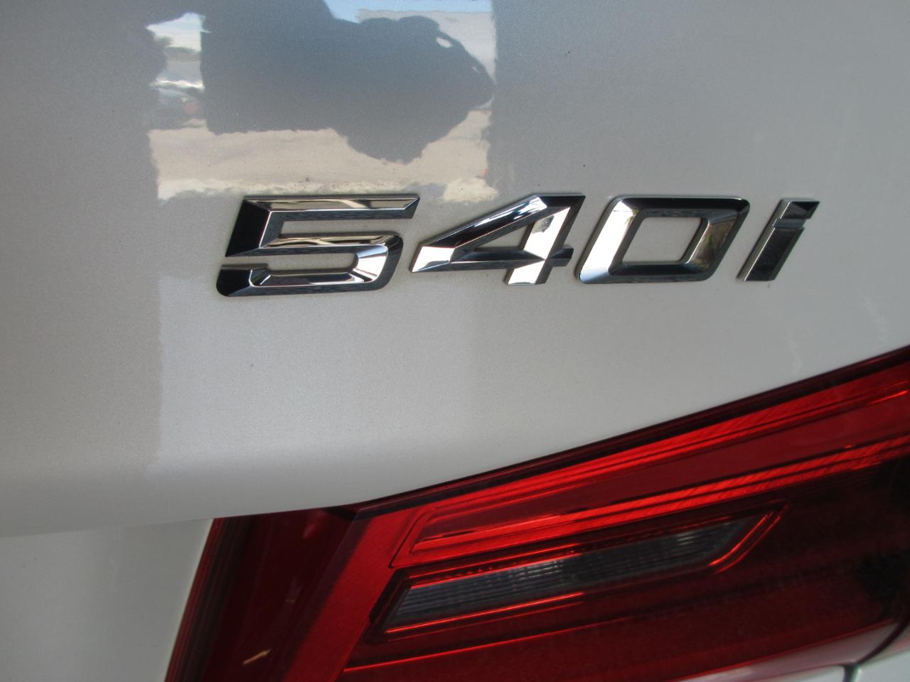 BMW 5-Series 540i 2018