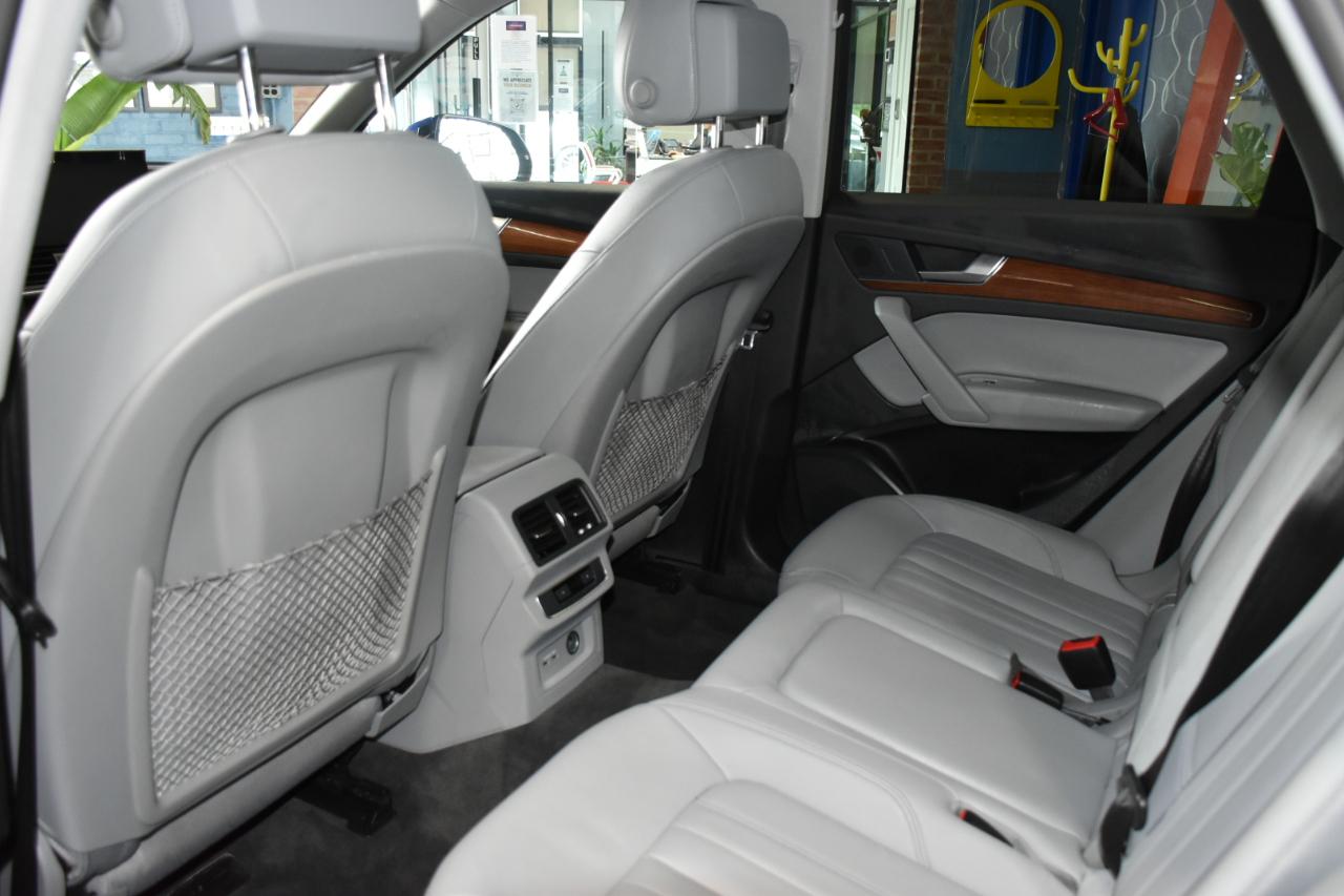 Audi Q5 2.0T Premium Plus quattro 2023