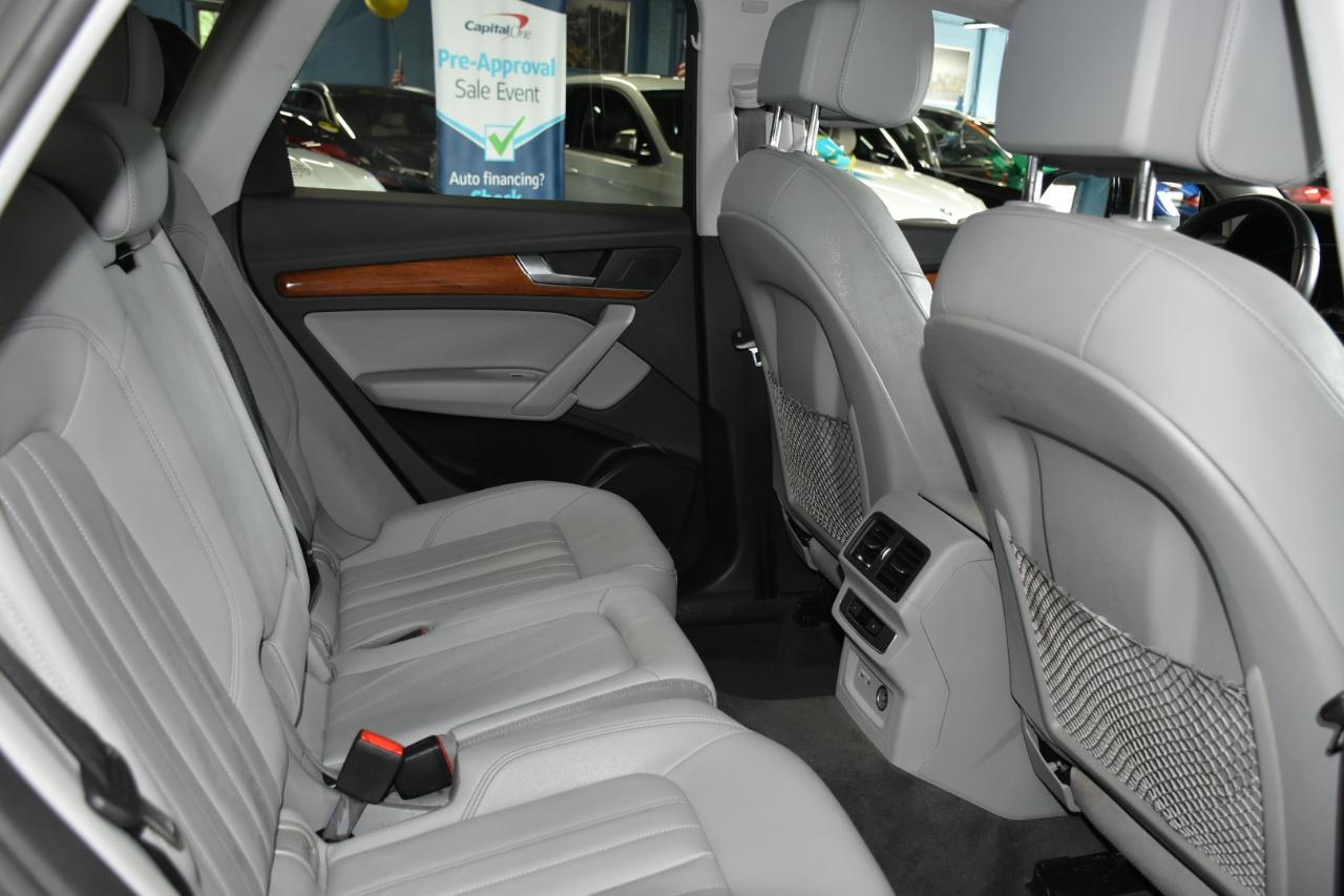 Audi Q5 2.0T Premium Plus quattro 2023