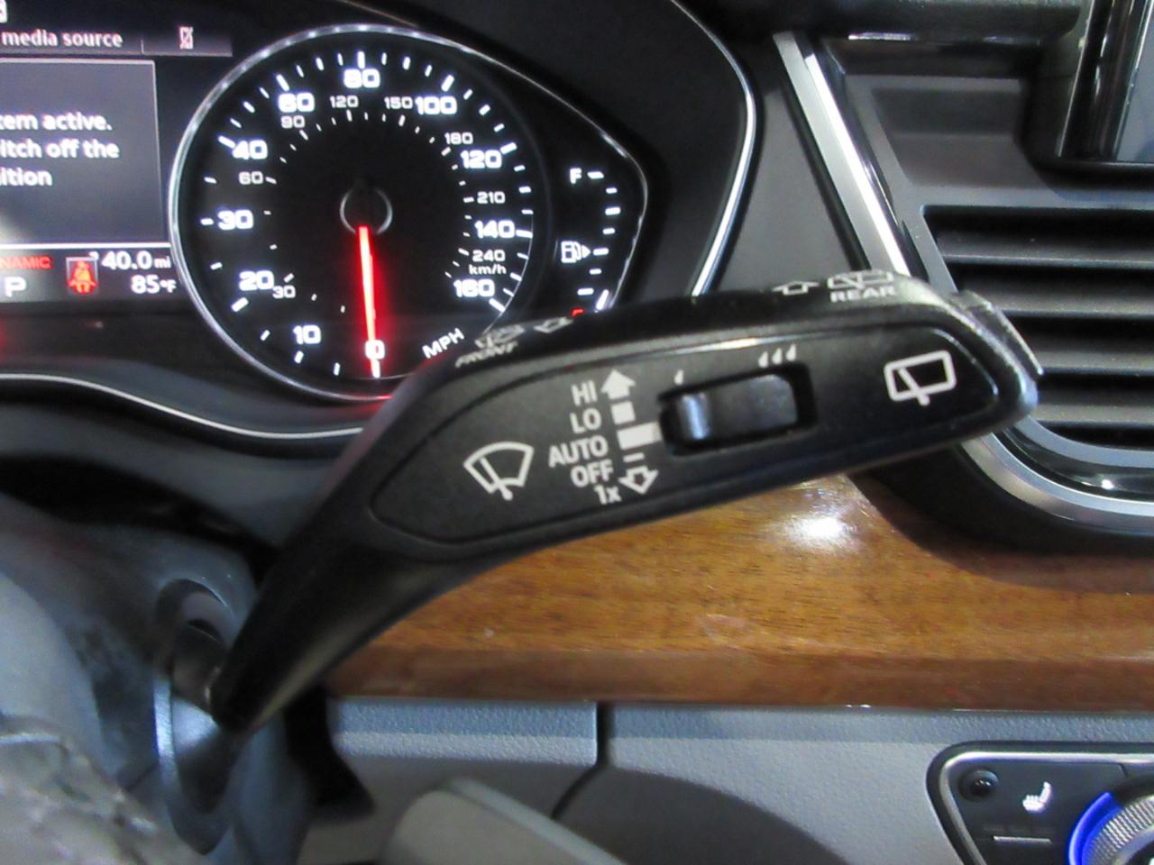 Audi Q5 2.0T Premium Plus quattro 2023