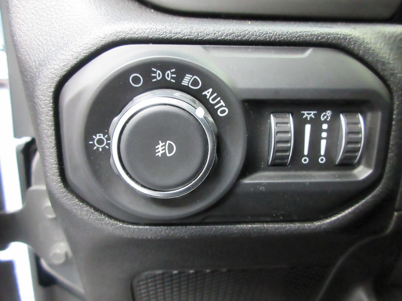 Jeep Wrangler Unlimited Sahara 2021