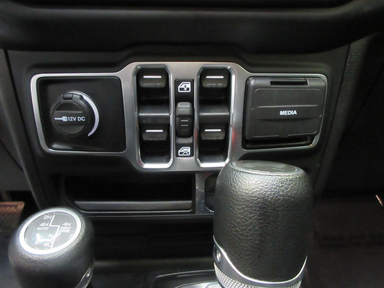 Jeep Wrangler Unlimited Sahara 2021
