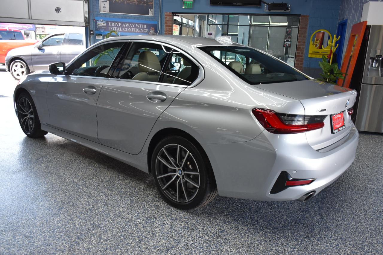 BMW 3-Series 330i xDrive SULEV Sedan 2019