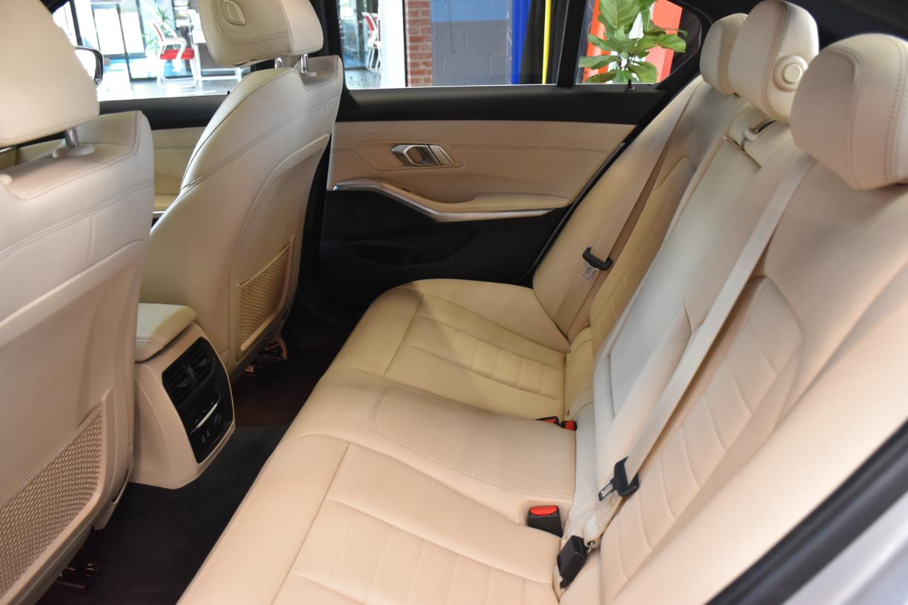 BMW 3-Series 330i xDrive SULEV Sedan 2019