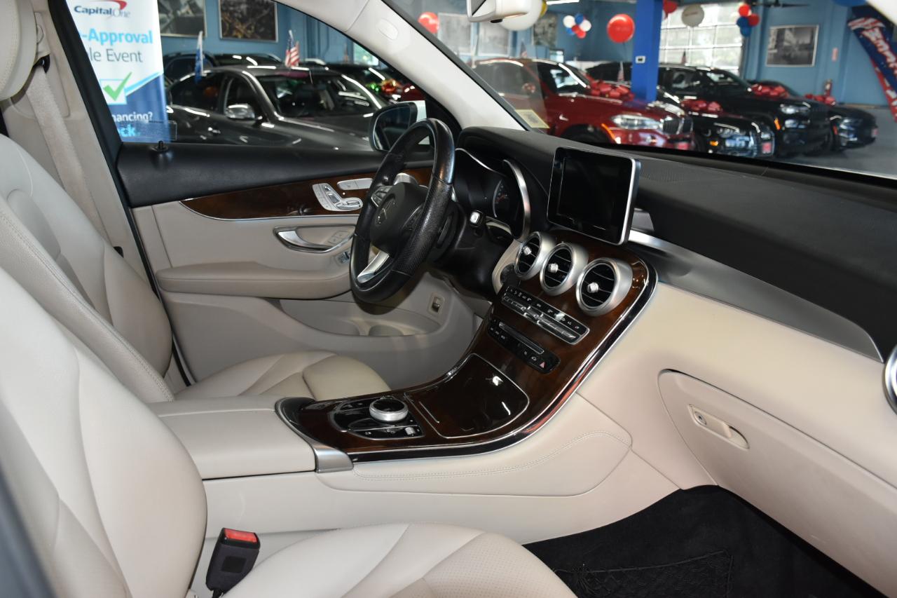 Mercedes-Benz GLC-Class GLC300 4MATIC 2019