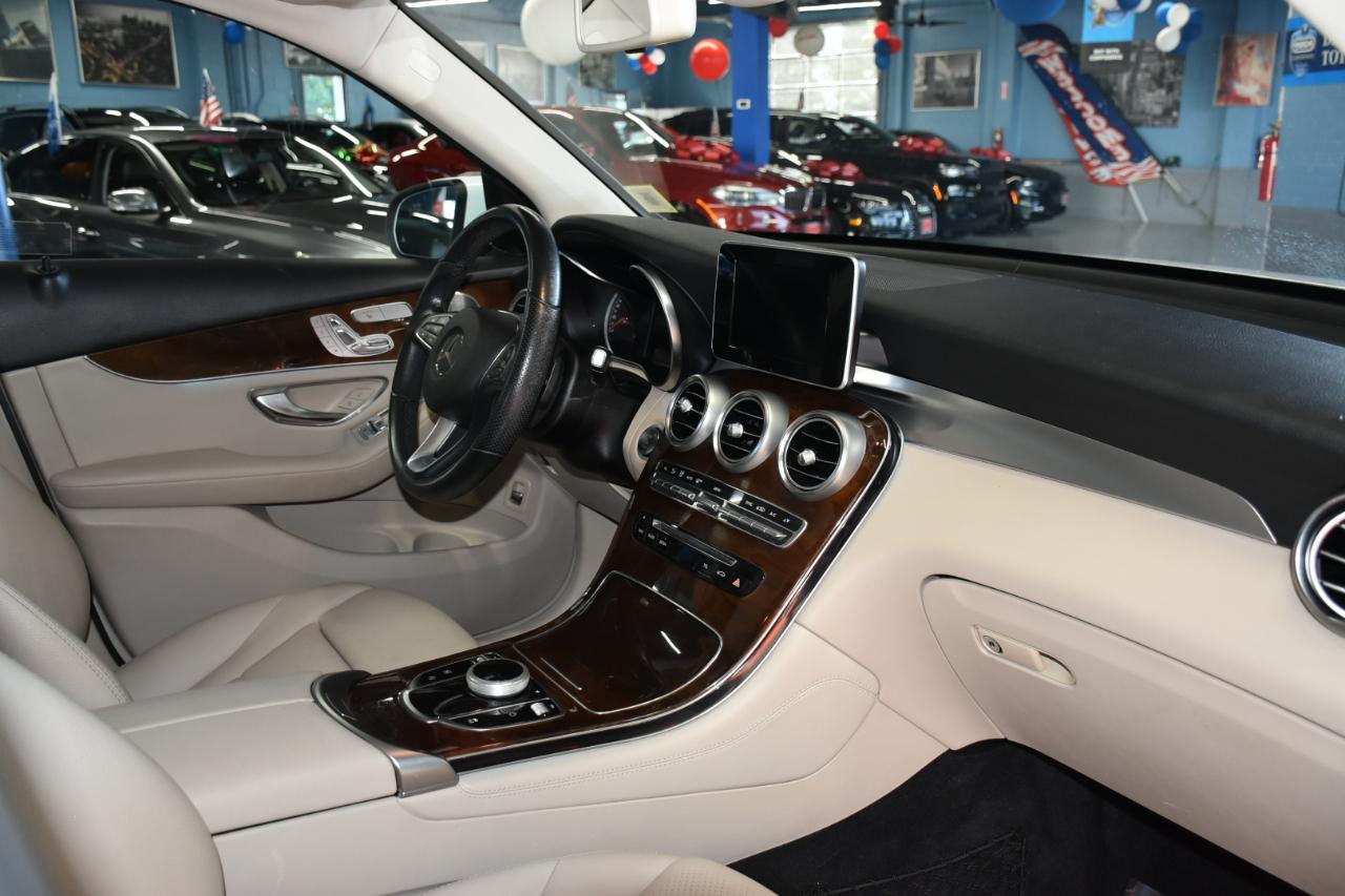 Mercedes-Benz GLC-Class GLC300 4MATIC 2019