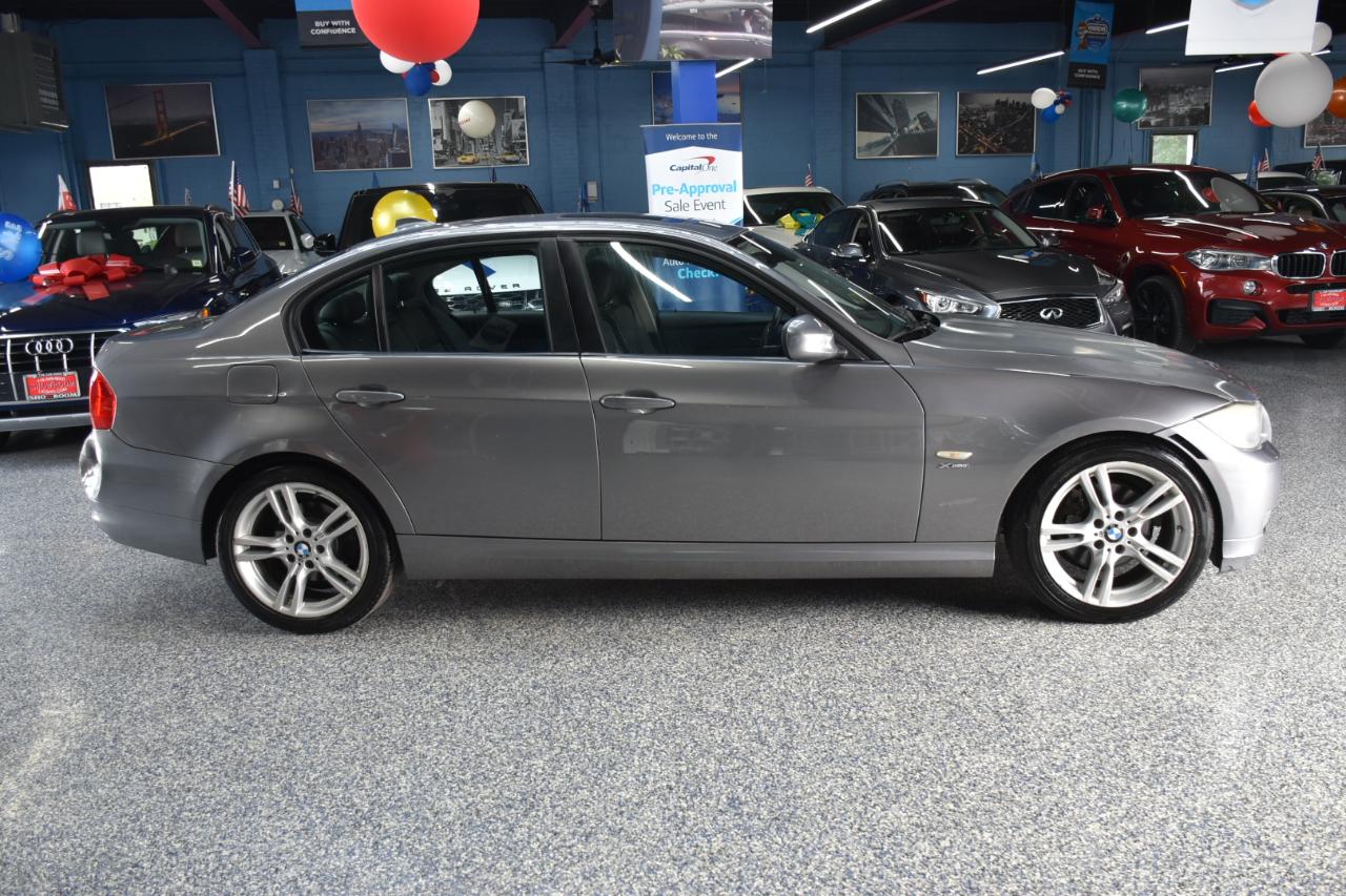 BMW 3-Series 328i xDrive 2011