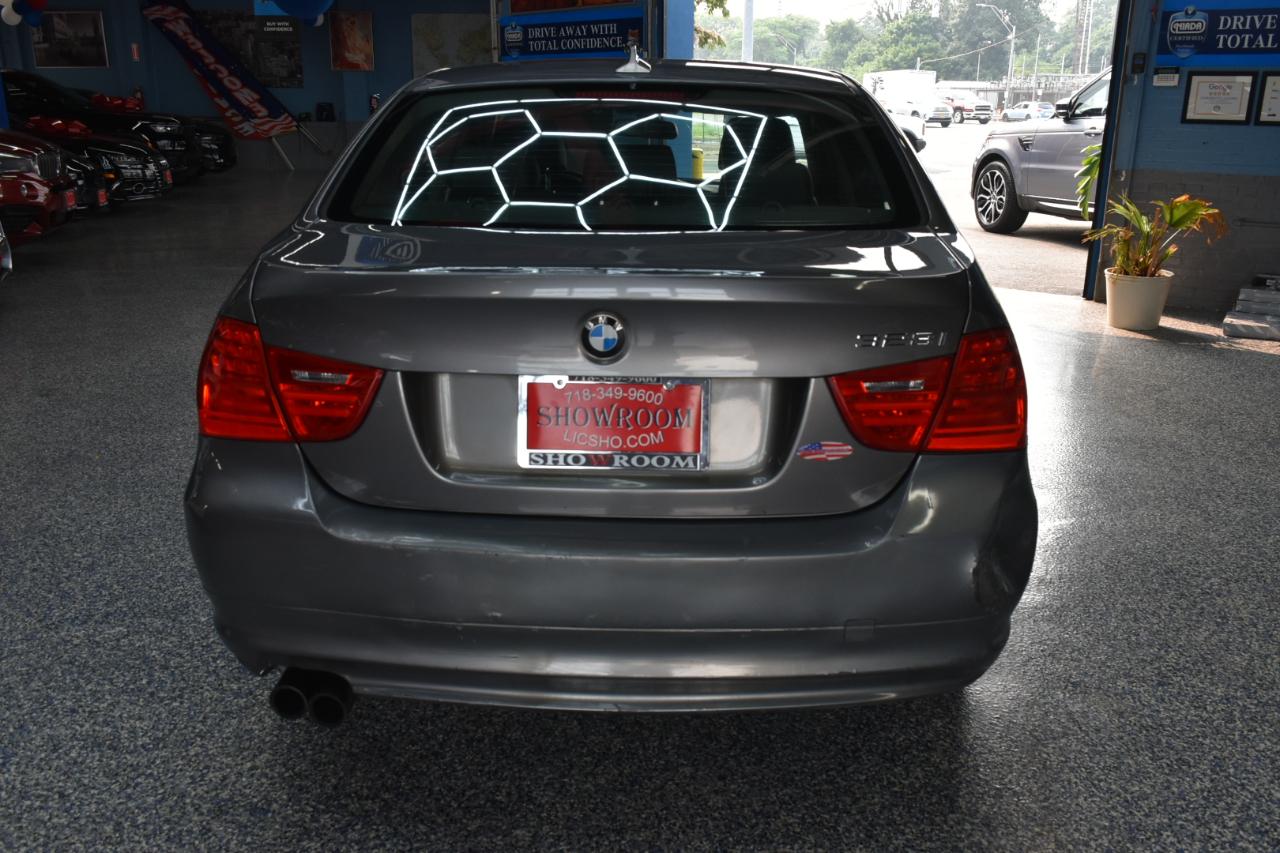 BMW 3-Series 328i xDrive 2011