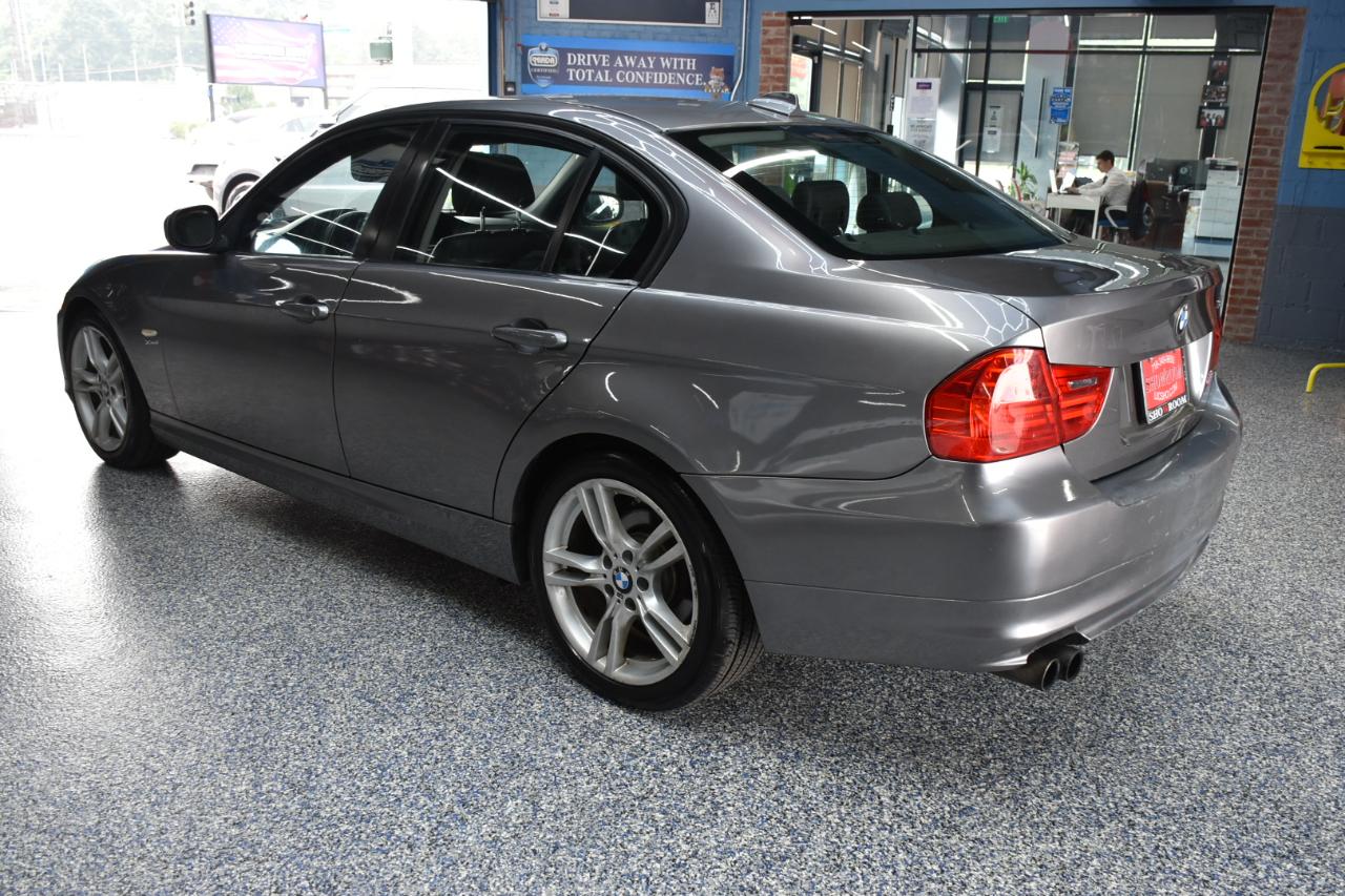 BMW 3-Series 328i xDrive 2011