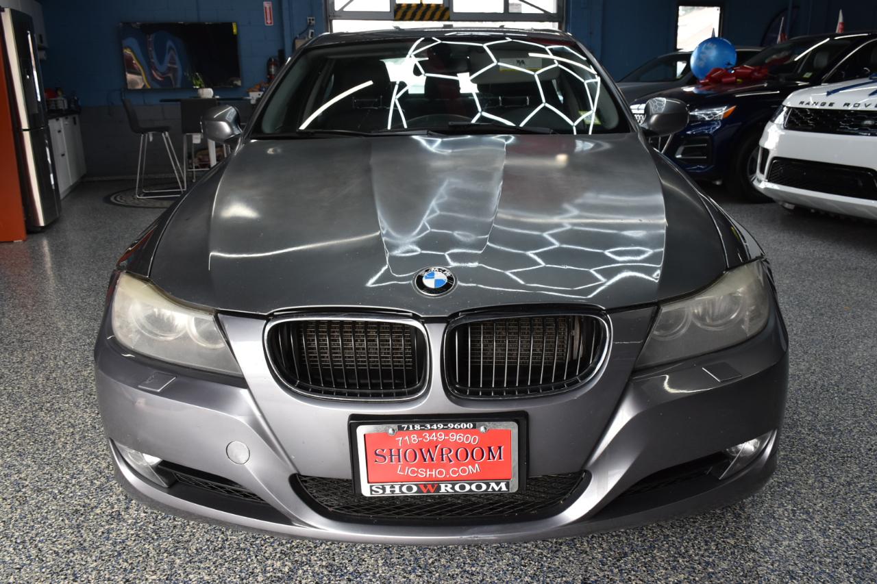 BMW 3-Series 328i xDrive 2011