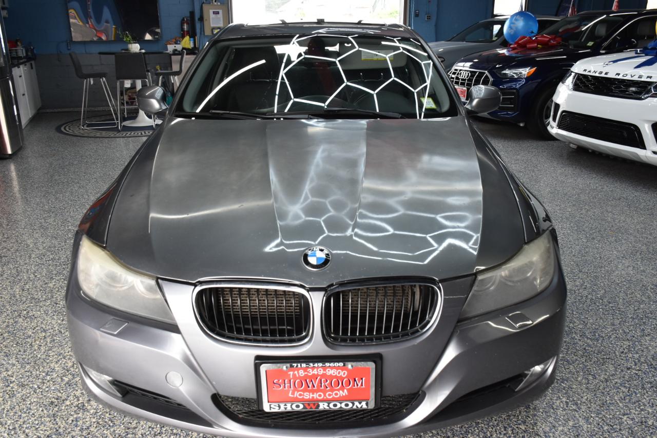 BMW 3-Series 328i xDrive 2011