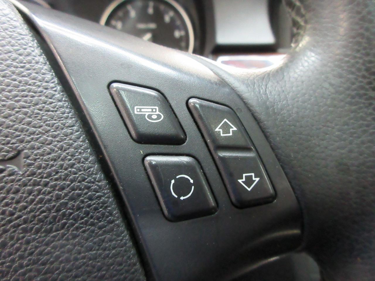 BMW 3-Series 328i xDrive 2011