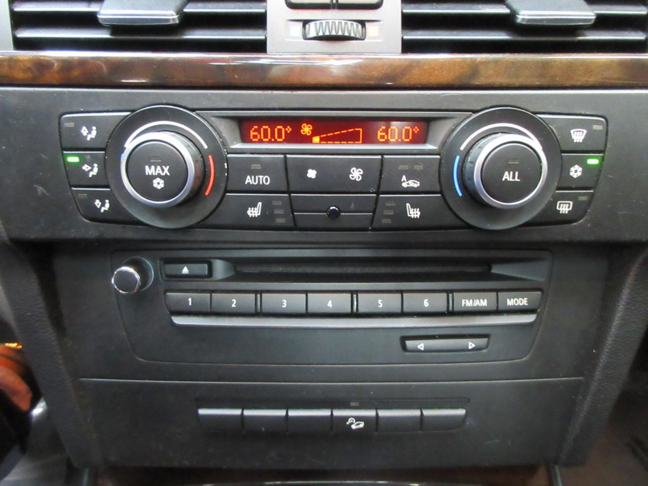 BMW 3-Series 328i xDrive 2011