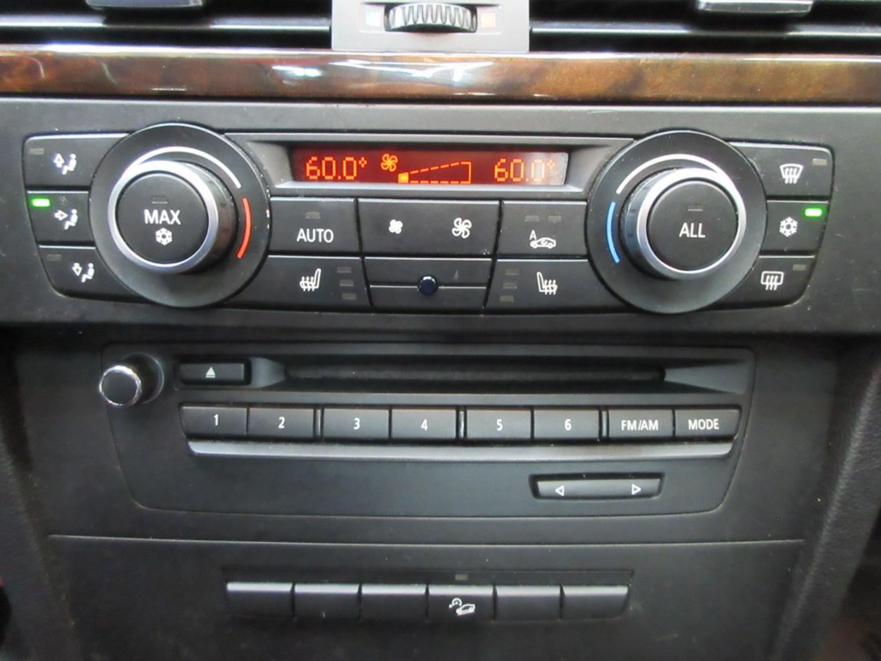 BMW 3-Series 328i xDrive 2011