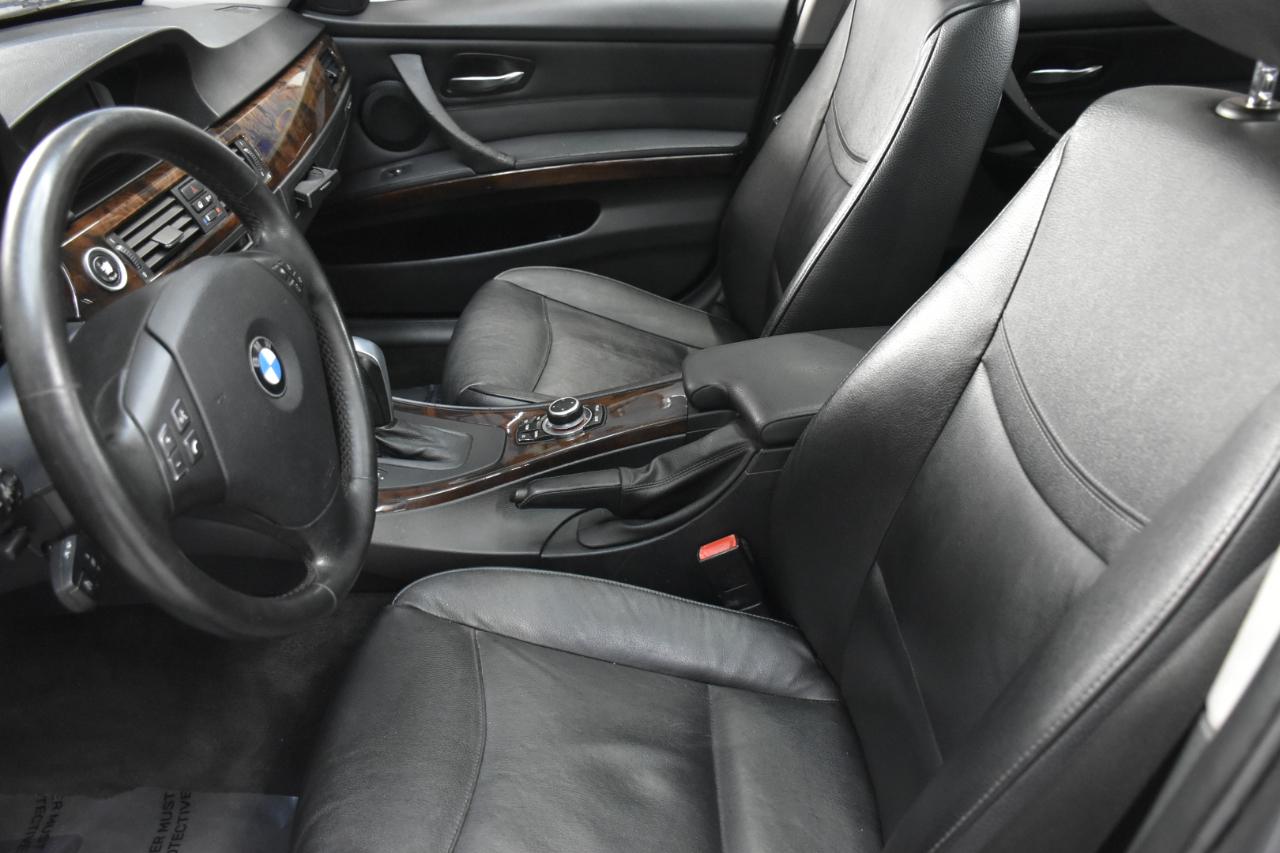 BMW 3-Series 328i xDrive 2011