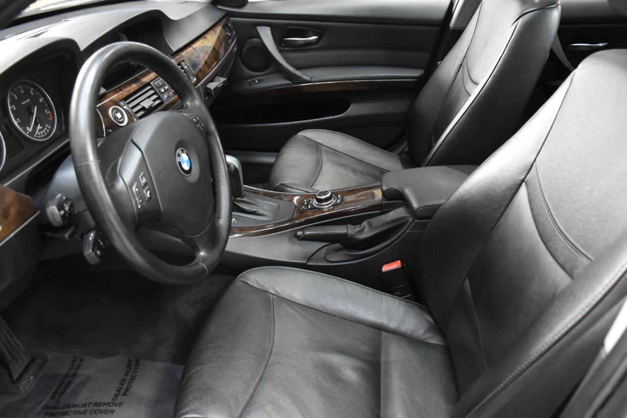 BMW 3-Series 328i xDrive 2011