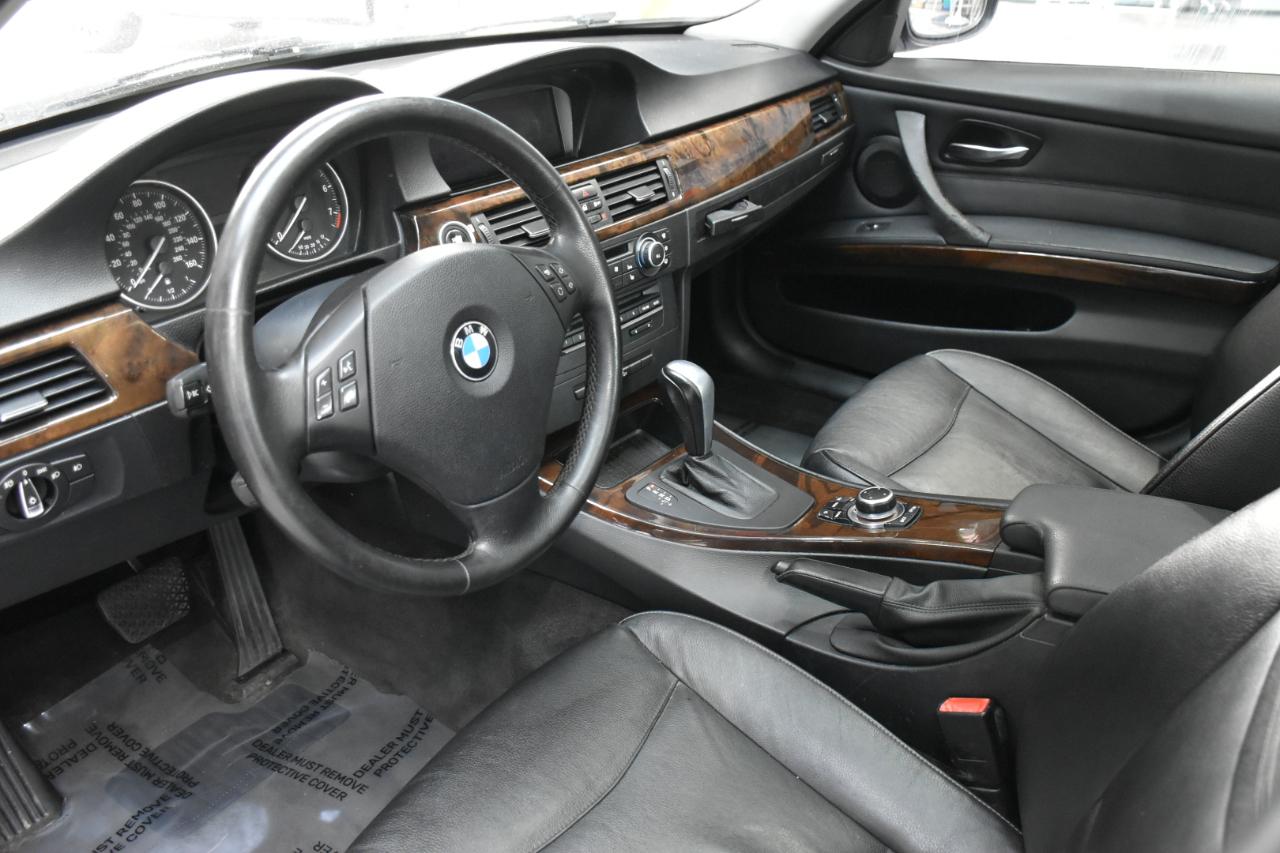 BMW 3-Series 328i xDrive 2011