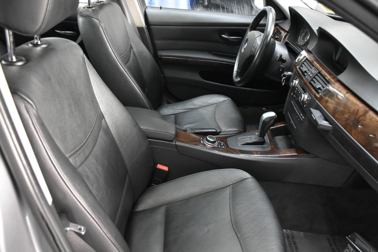 BMW 3-Series 328i xDrive 2011