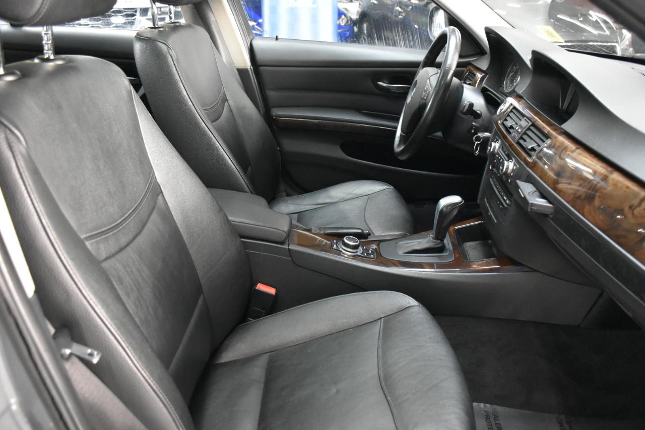 BMW 3-Series 328i xDrive 2011