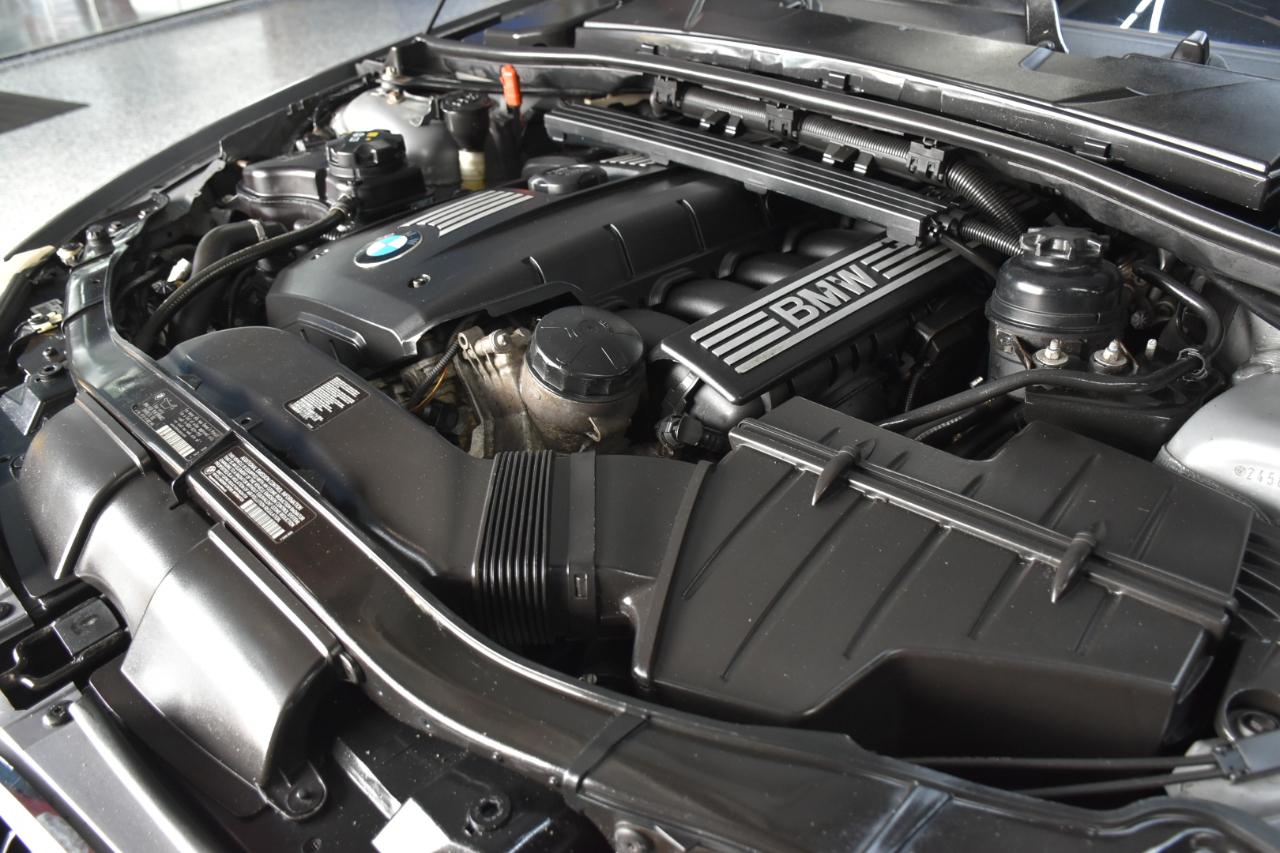BMW 3-Series 328i xDrive 2011