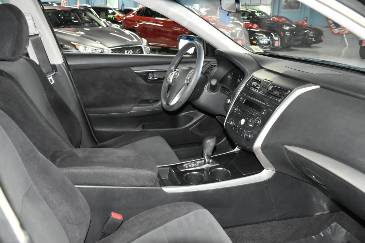 Nissan Altima 2.5 SV 2013