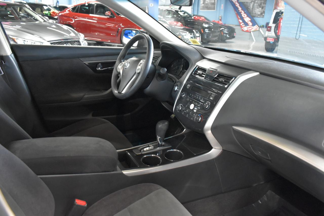 Nissan Altima 2.5 SV 2013