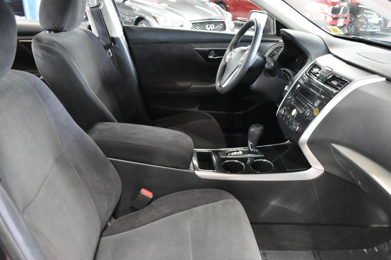 Nissan Altima 2.5 SV 2013