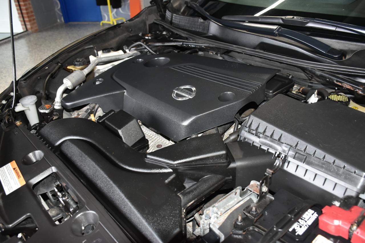 Nissan Altima 2.5 SV 2013