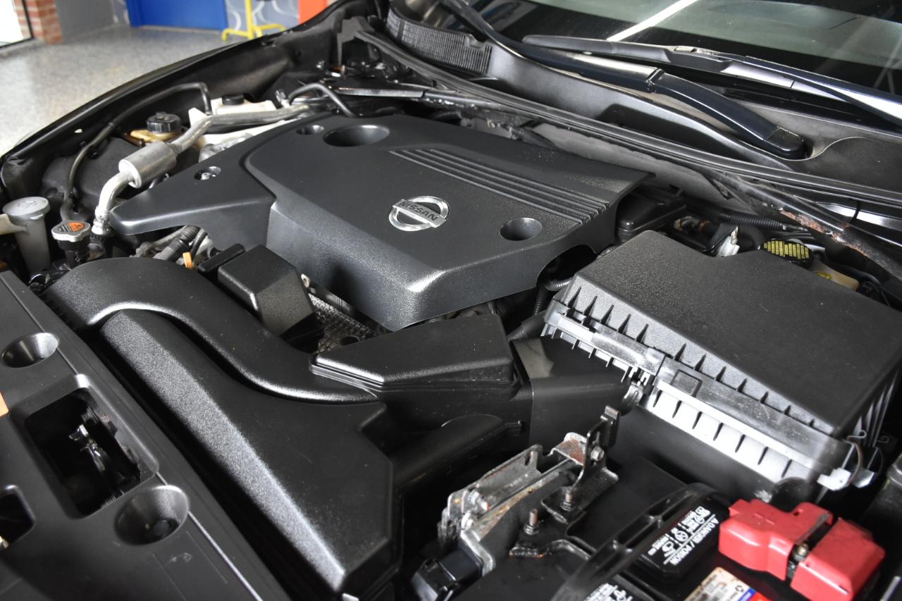 Nissan Altima 2.5 SV 2013