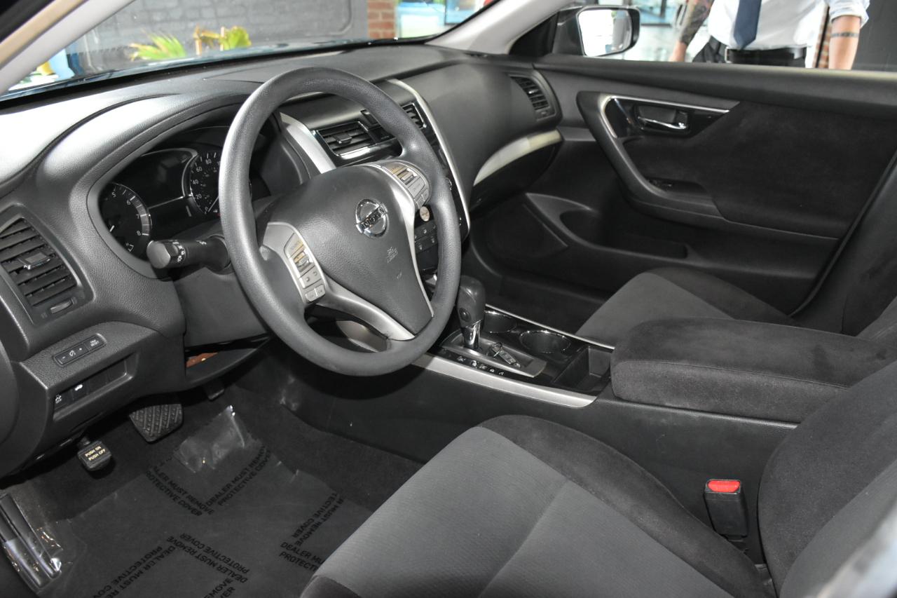 Nissan Altima 2.5 SV 2013