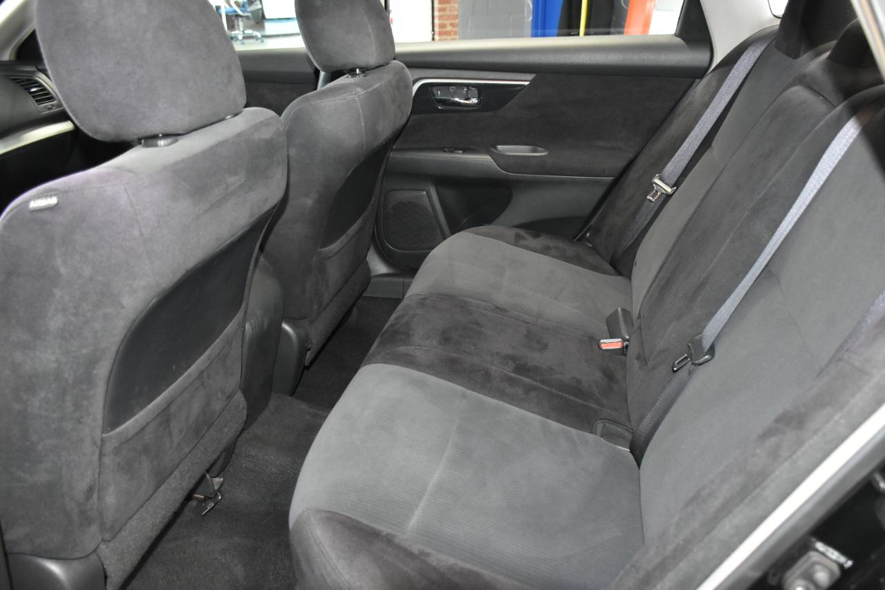 Nissan Altima 2.5 SV 2013