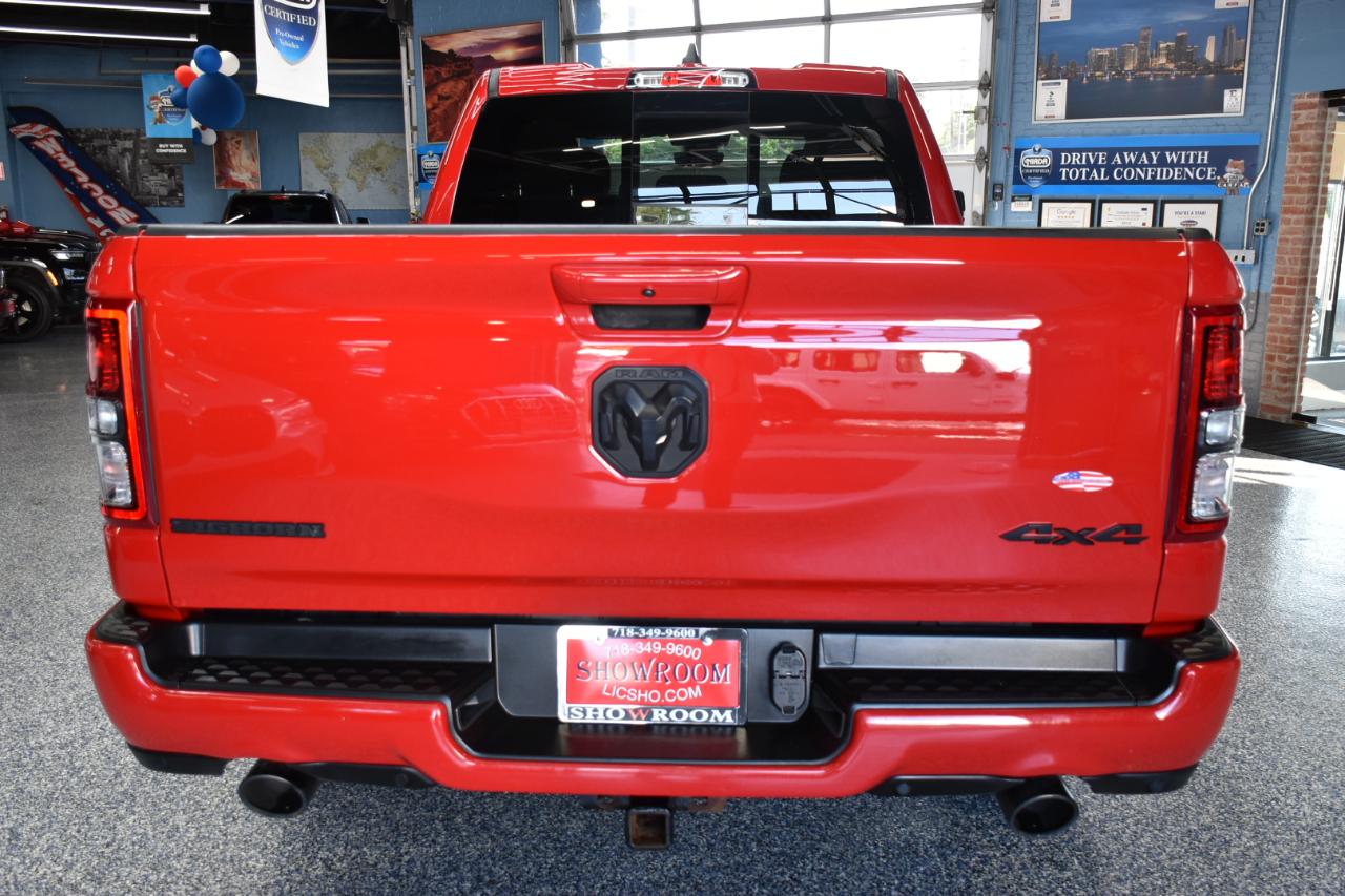 RAM 1500 Big Horn Quad Cab 4WD 2022