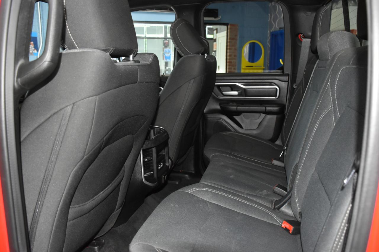 RAM 1500 Big Horn Quad Cab 4WD 2022