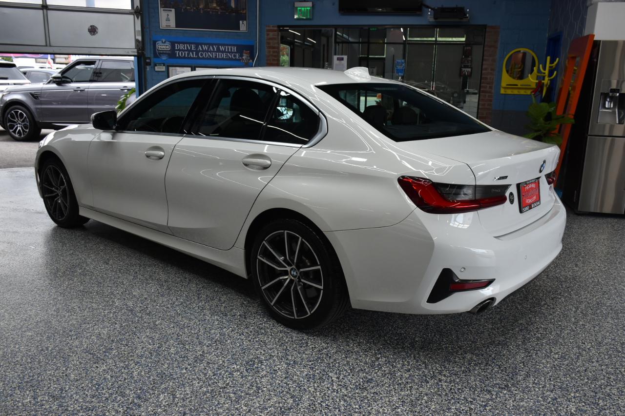BMW 3-Series 330i xDrive 2020