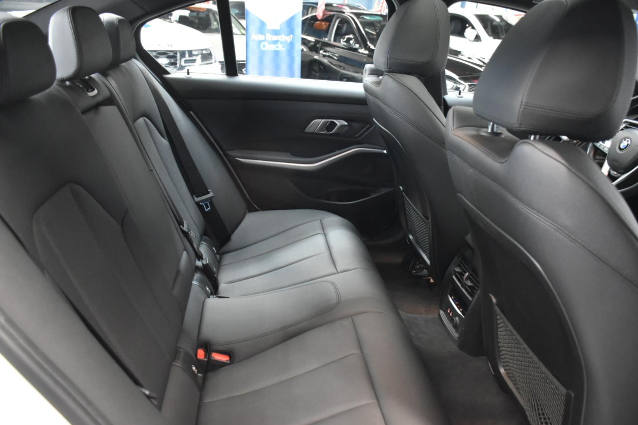BMW 3-Series 330i xDrive 2020