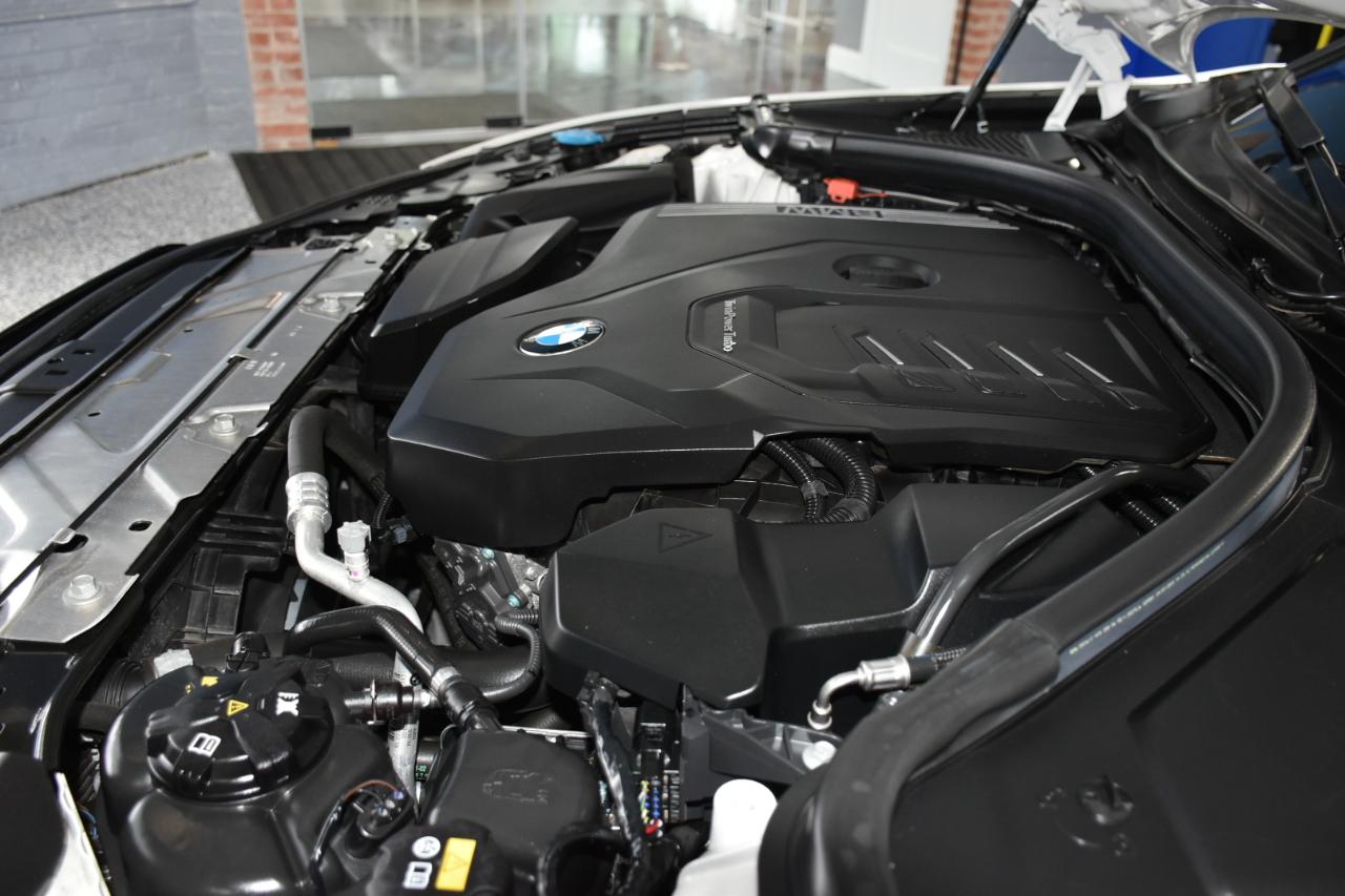 BMW 3-Series 330i xDrive 2020
