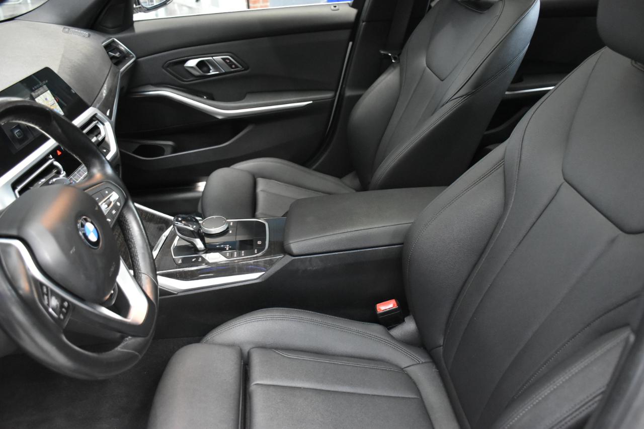 BMW 3-Series 330i xDrive 2020