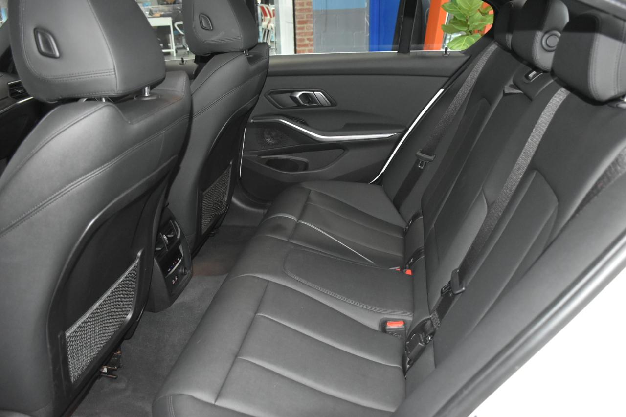 BMW 3-Series 330i xDrive 2020