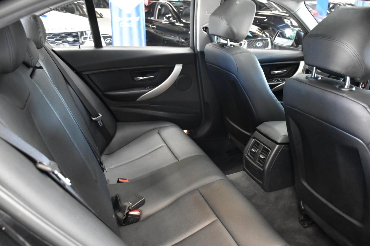 BMW 3-Series 320i xDrive Sedan 2016