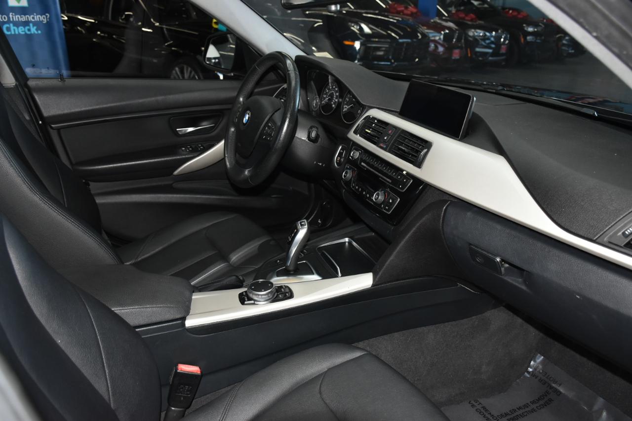 BMW 3-Series 320i xDrive Sedan 2016