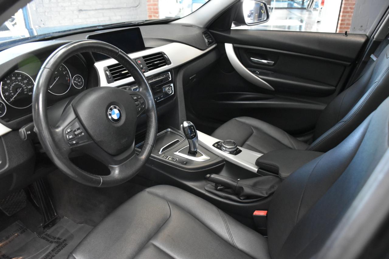 BMW 3-Series 320i xDrive Sedan 2016