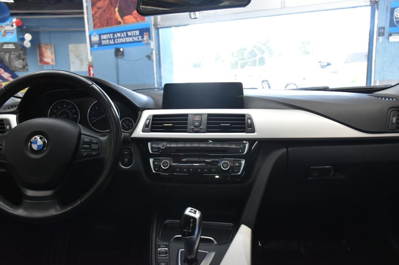 BMW 3-Series 320i xDrive Sedan 2016