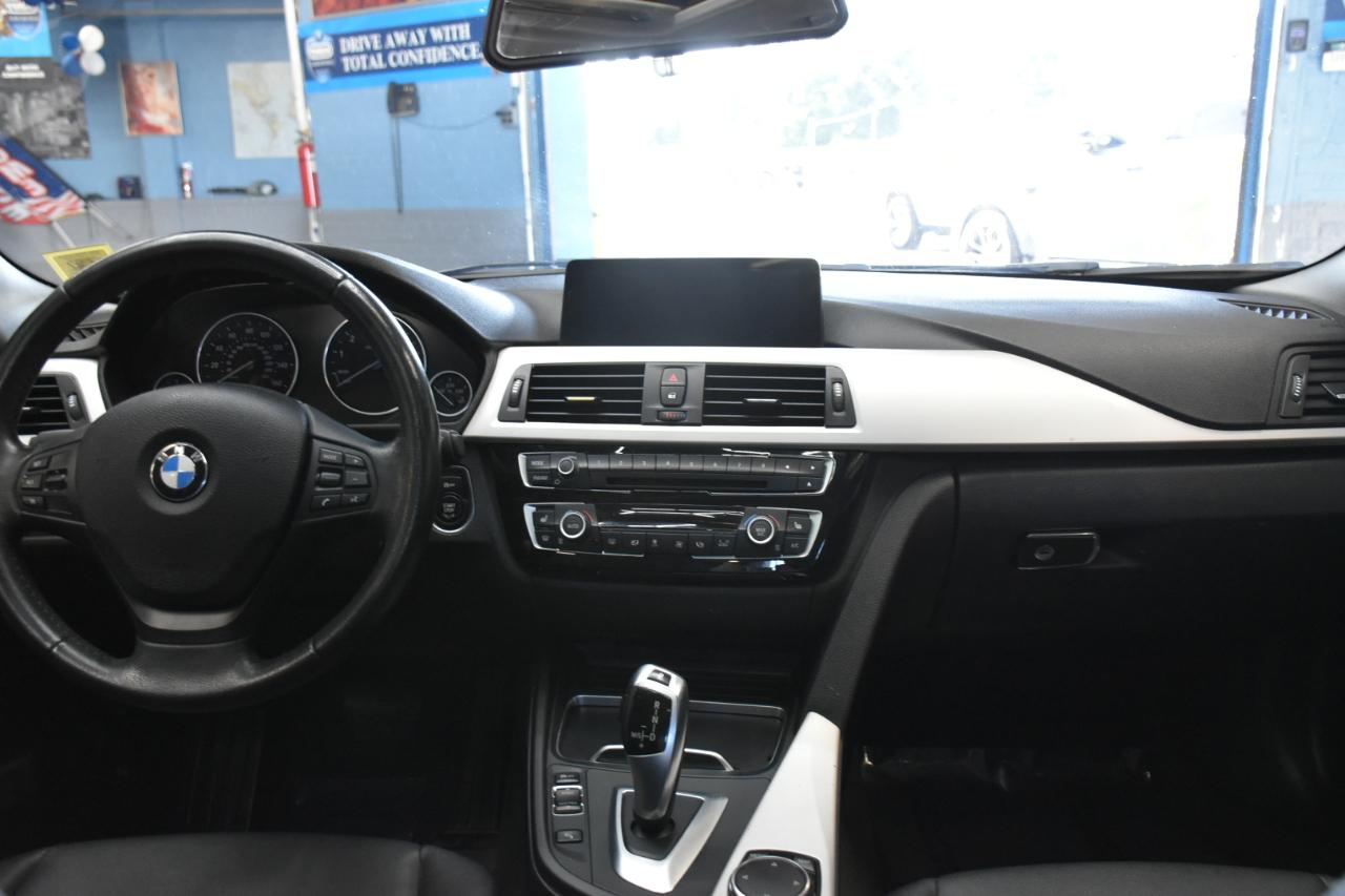 BMW 3-Series 320i xDrive Sedan 2016