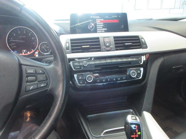 BMW 3-Series 320i xDrive Sedan 2016