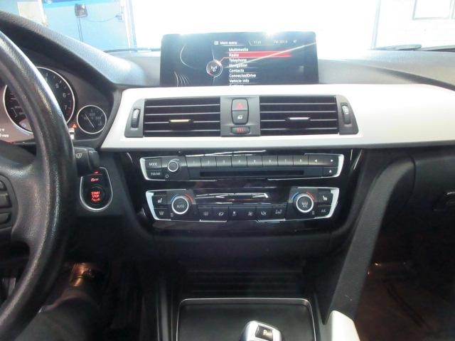 BMW 3-Series 320i xDrive Sedan 2016