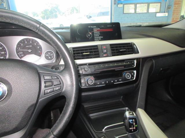 BMW 3-Series 320i xDrive Sedan 2016