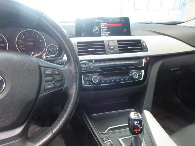 BMW 3-Series 320i xDrive Sedan 2016