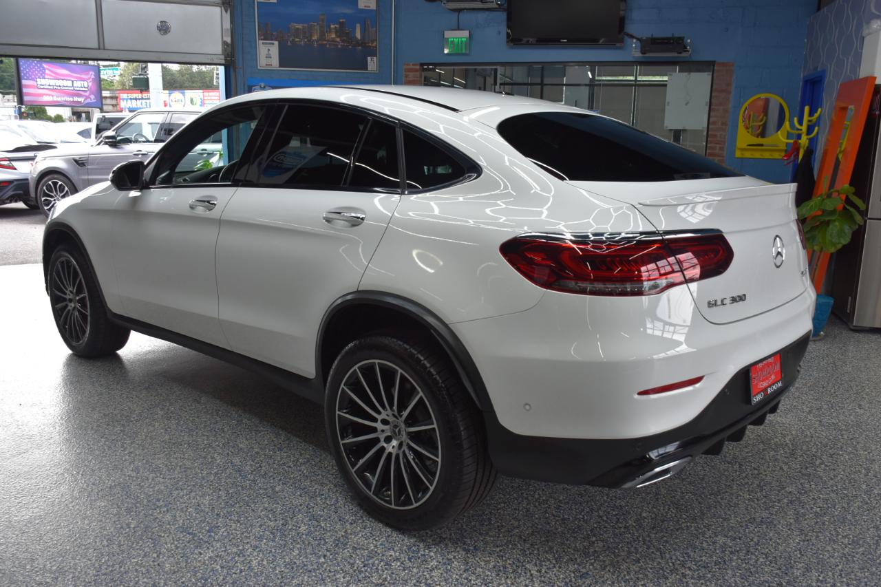 Mercedes-Benz GLC-Class Coupe GLC300 4MATIC 2022