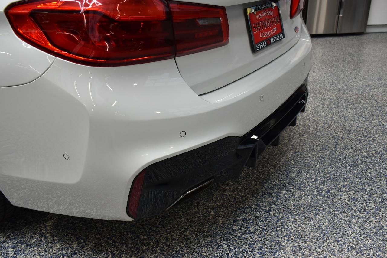 BMW 5-Series  2019